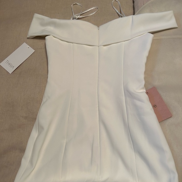 Theia Blake Gown Dress Bride Wedding Prom Special Event Size 8 NWT & Bag - Picture 9 of 14